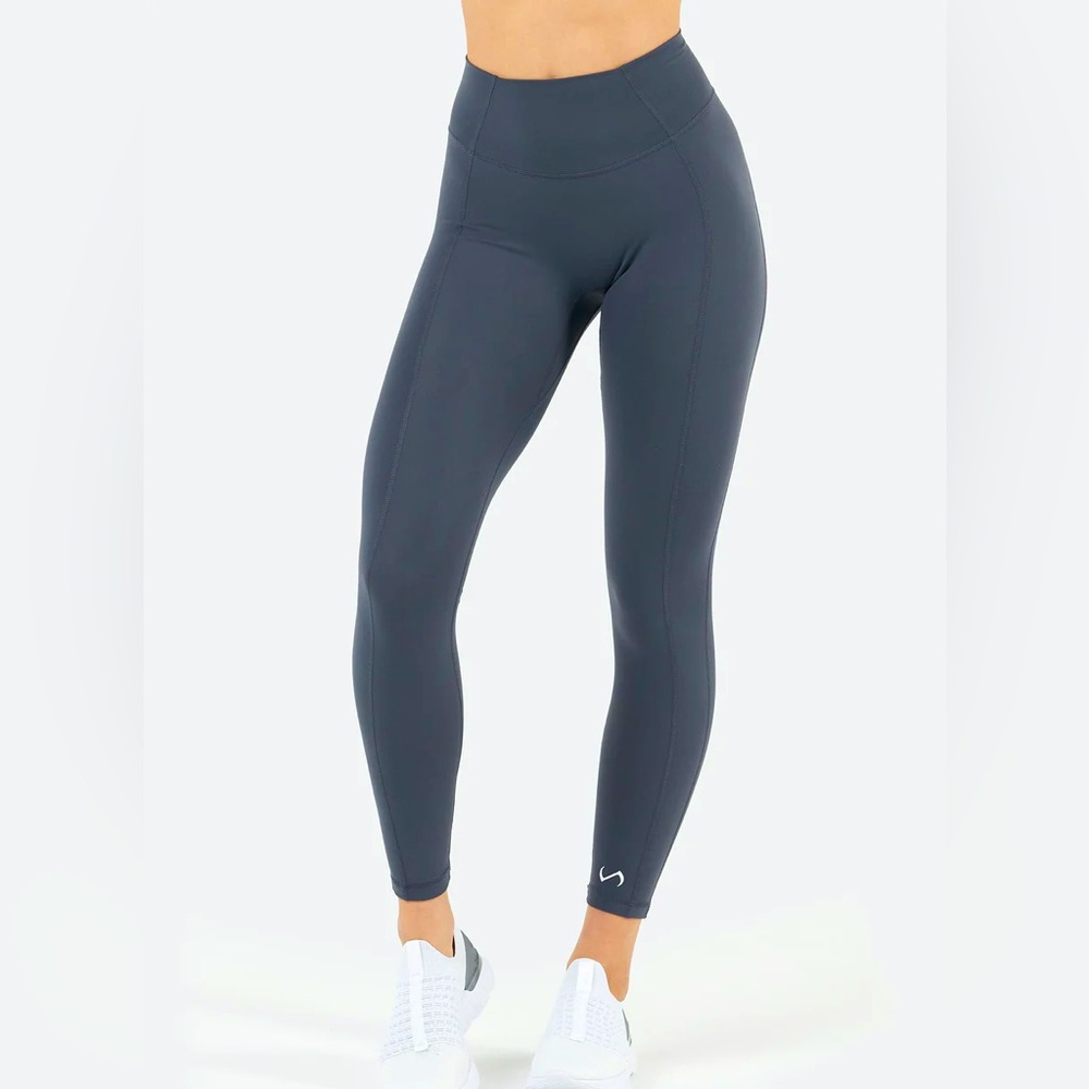 TLF Contour High Waisted Scrunch Leggings - Charcoal - Medium